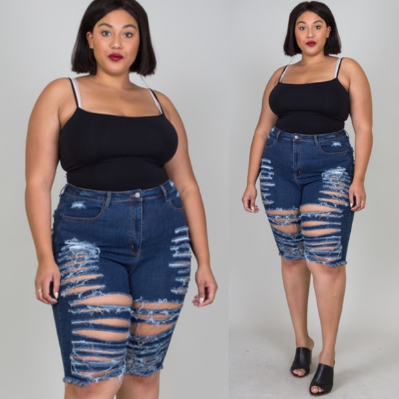 Pants - 1x dark blue destroyed denim Bermuda shorts